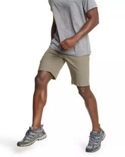 Eddie Bauer Men's Rainier Shorts -Boutique Fashion Clothing Store https3A2F2Feddiebauer.scene7 .com2Fis2Fimage2FEddieBauer2FD0530396 225C1 640x